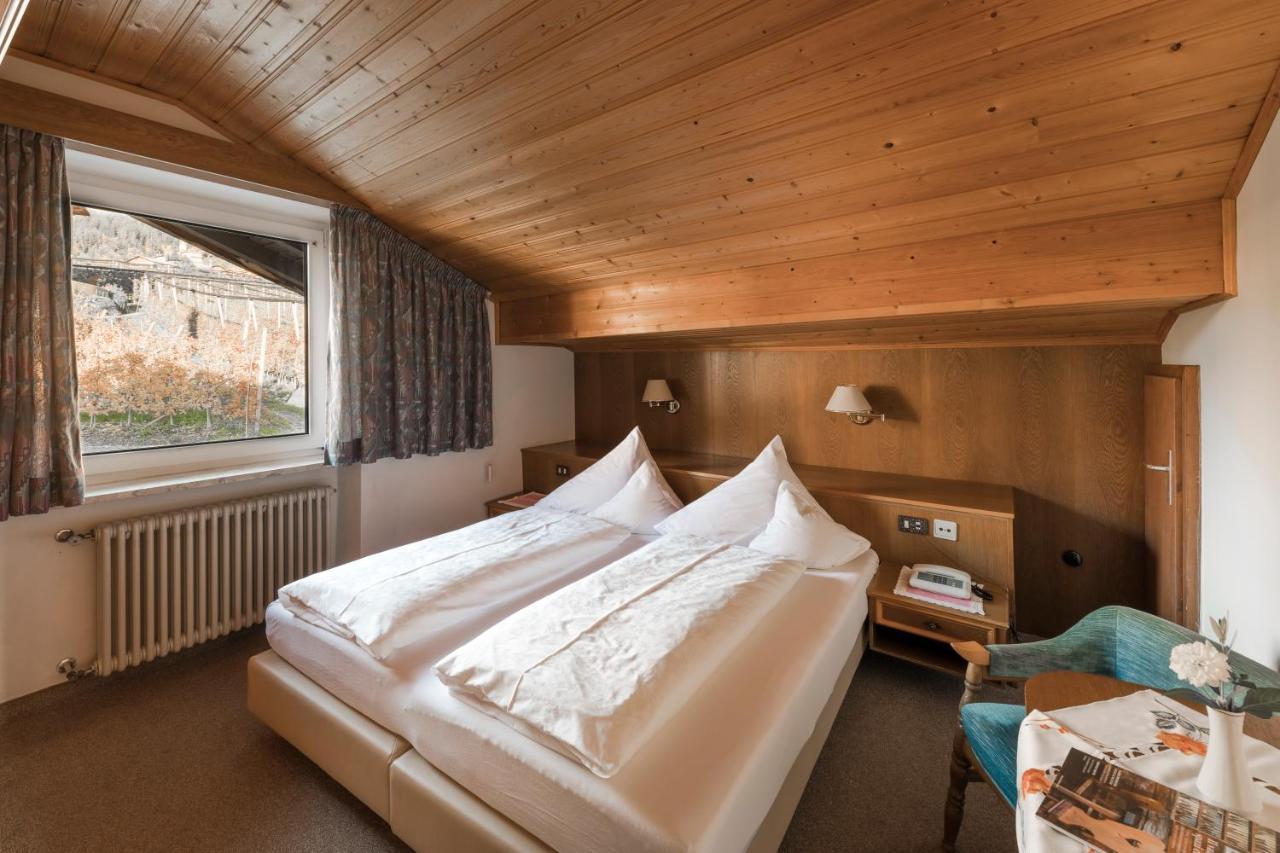 Pension zum Burggräfler Schenna Exterior foto