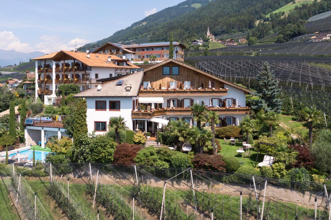 Pension zum Burggräfler Schenna Exterior foto