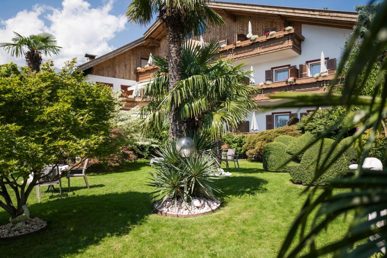 Pension zum Burggräfler Schenna Exterior foto