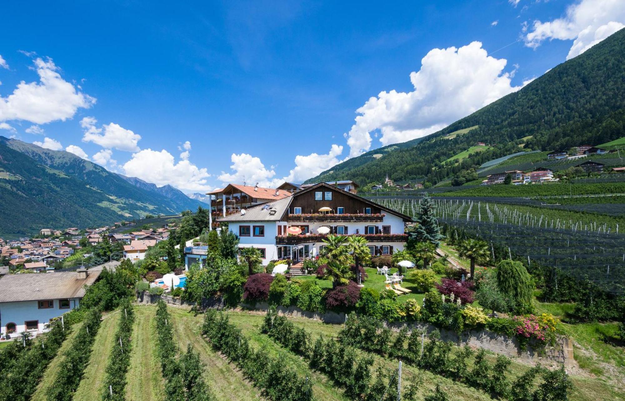 Pension zum Burggräfler Schenna Exterior foto