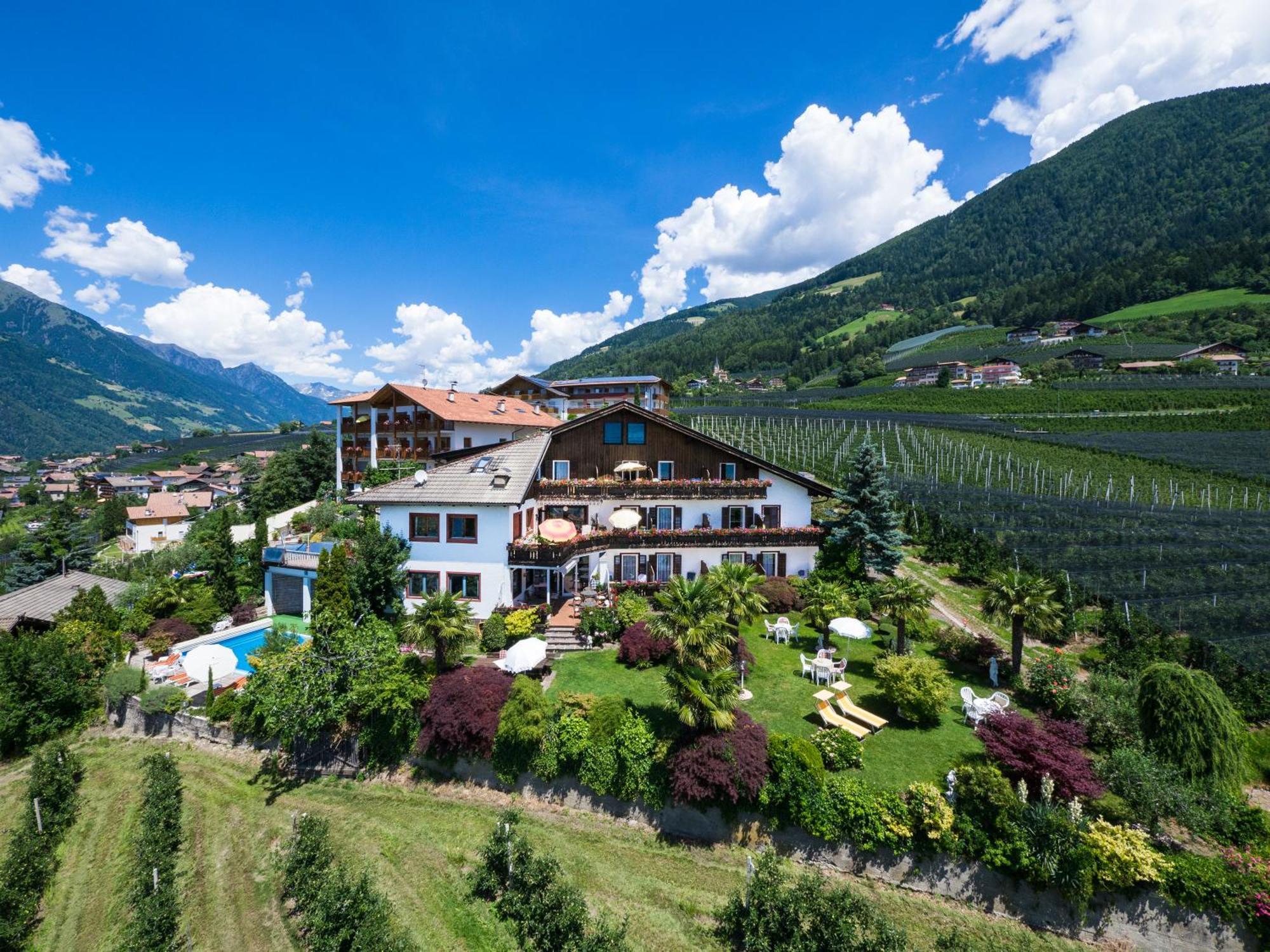 Pension zum Burggräfler Schenna Exterior foto