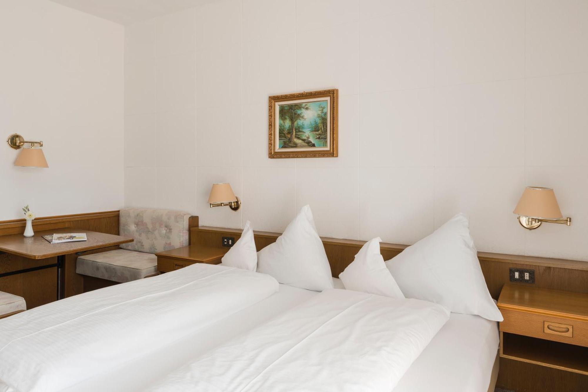 Pension zum Burggräfler Schenna Zimmer foto